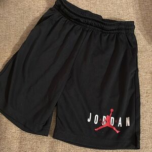 Boys Jordan Size M Shorts